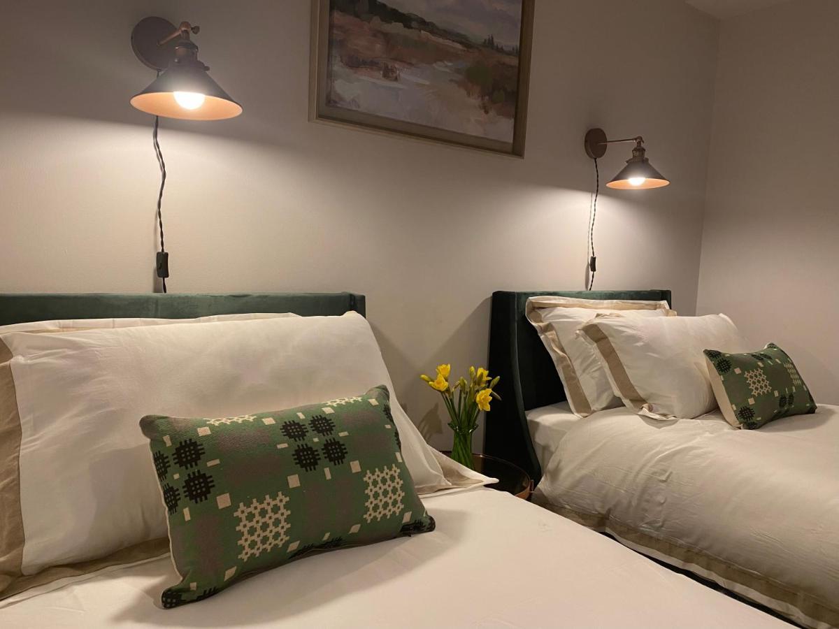Villa Llandudno Boutique Style Seaside Retreat With Stunning Views Rhôs-on-Sea Esterno foto
