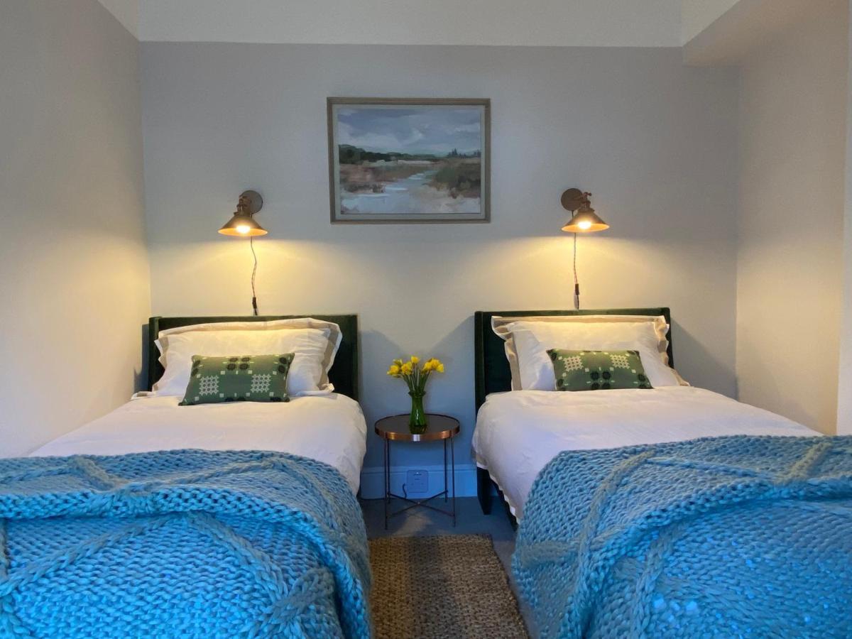 Villa Llandudno Boutique Style Seaside Retreat With Stunning Views Rhôs-on-Sea Esterno foto
